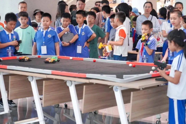 互相促进共同构成立体的点面结合的学校教育管理矩阵 互相促进共同构成立体的点面结合的学校教育管理矩阵